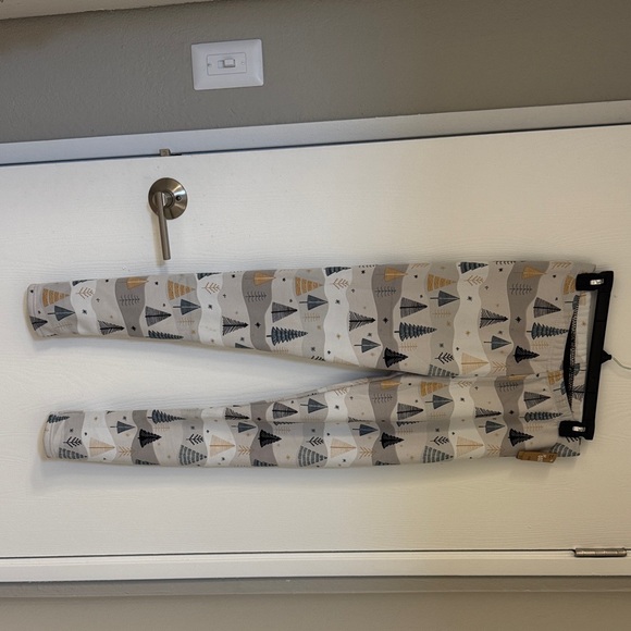 Fleece Lined Base Layer Patterned - Picture 1 of 4